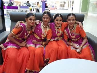 Kalaxya_Outreach_Macys_purp sitting_57_340.jpg